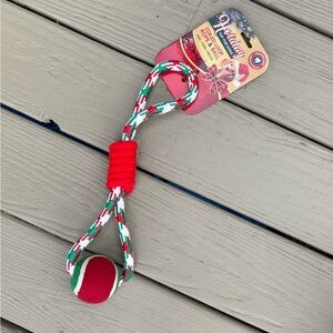 NWT EUROPEAN HOME DESIGN Red and Green Dog Coiled Rope Toy & Ball